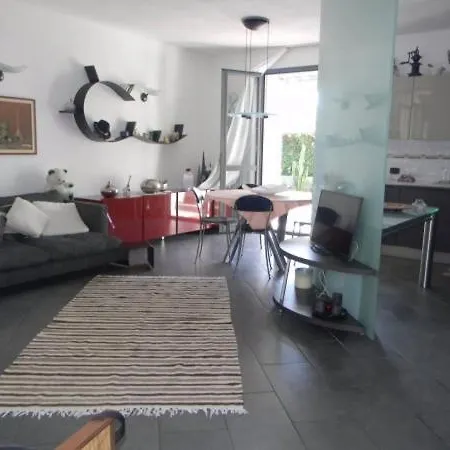 Holiday home Casa Carly Loano